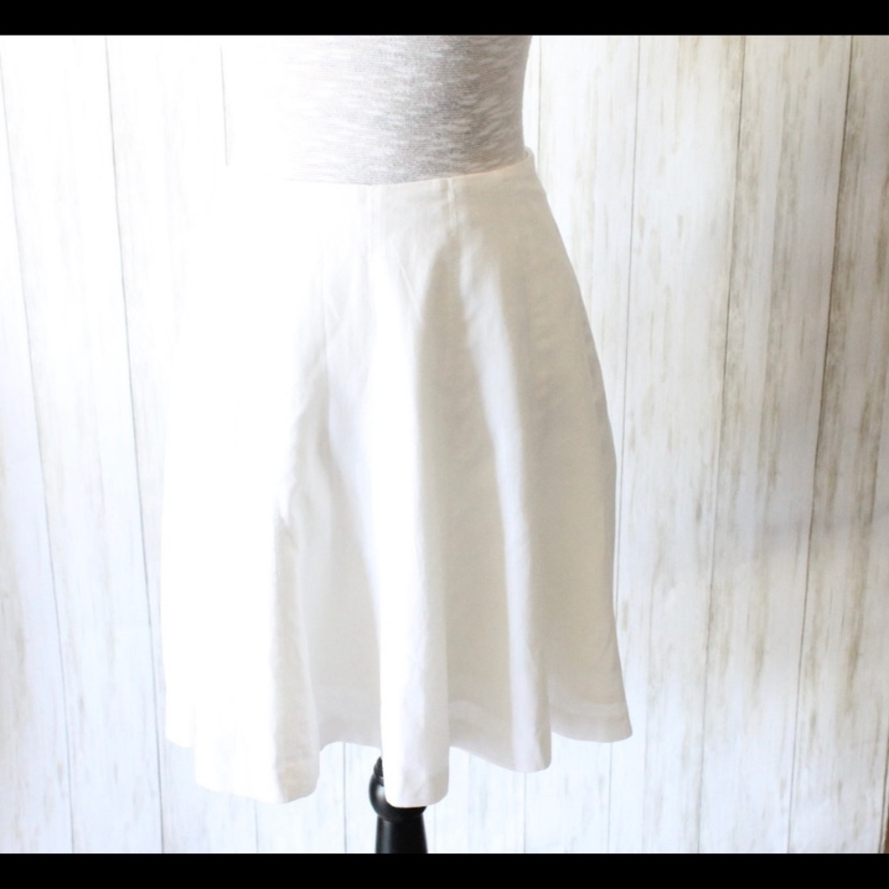 White House Black market White linen pleated skirt